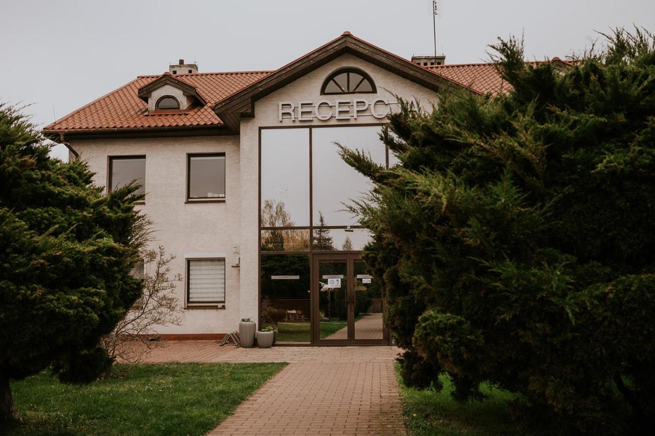 Hotel Garden Oleśnica 외부 사진