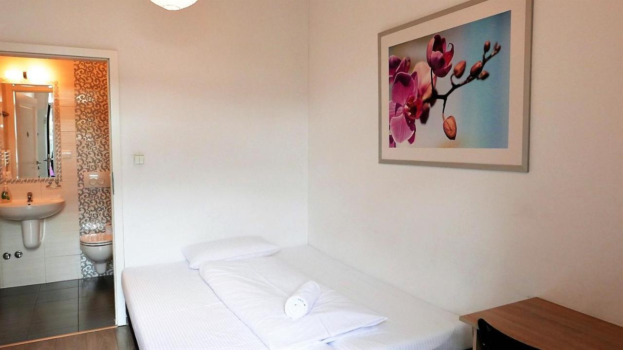 Hotel Garden Oleśnica 외부 사진