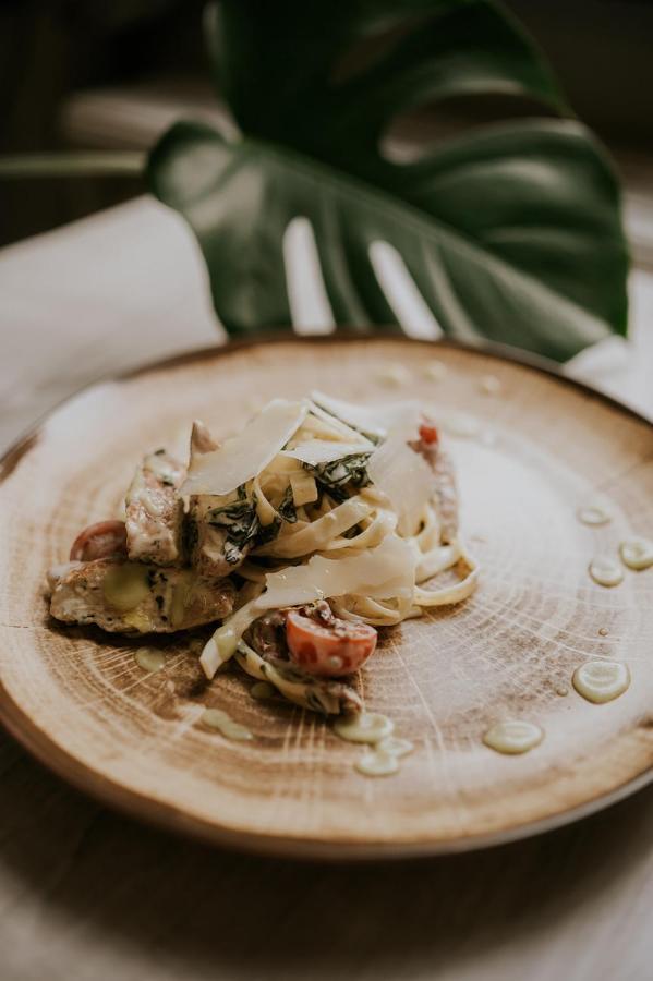 Hotel Garden Oleśnica 외부 사진