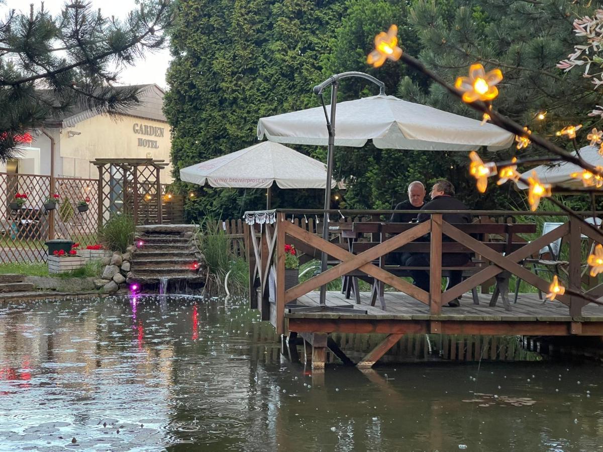 Hotel Garden Oleśnica 외부 사진