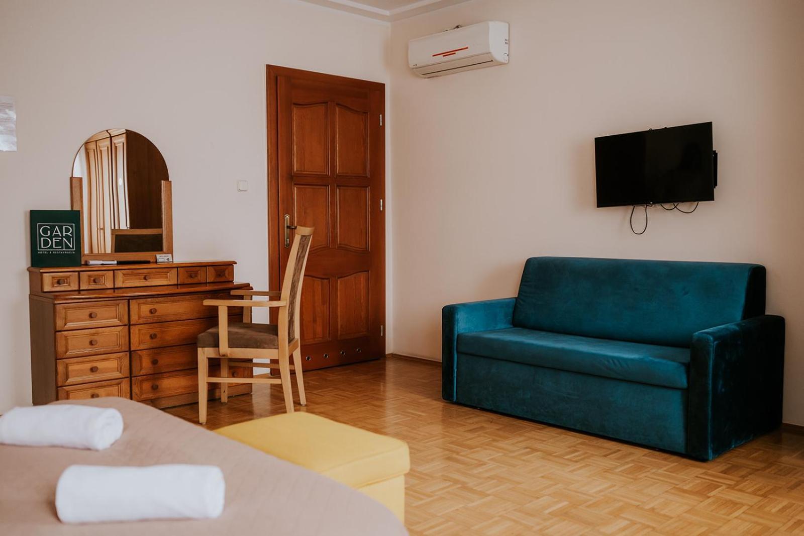 Hotel Garden Oleśnica 외부 사진