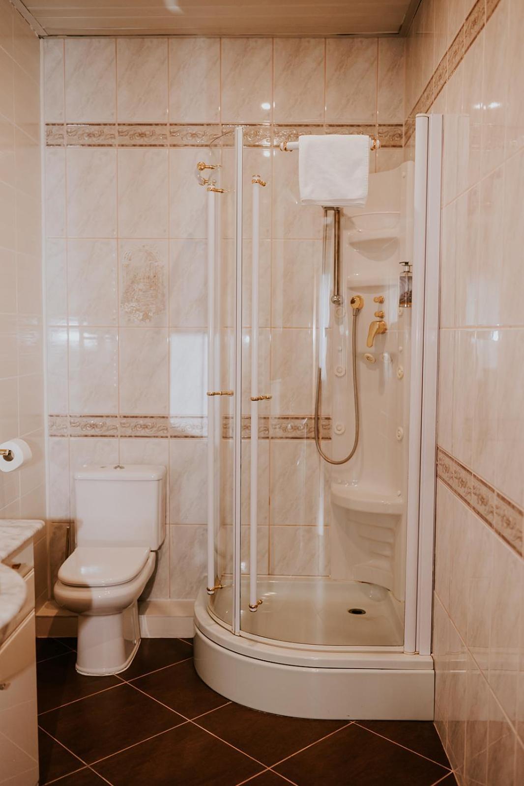 Hotel Garden Oleśnica 외부 사진