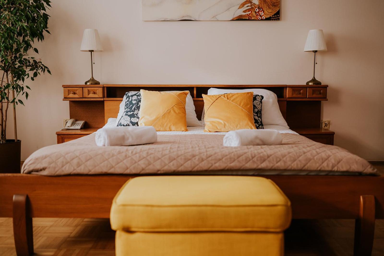 Hotel Garden Oleśnica 외부 사진